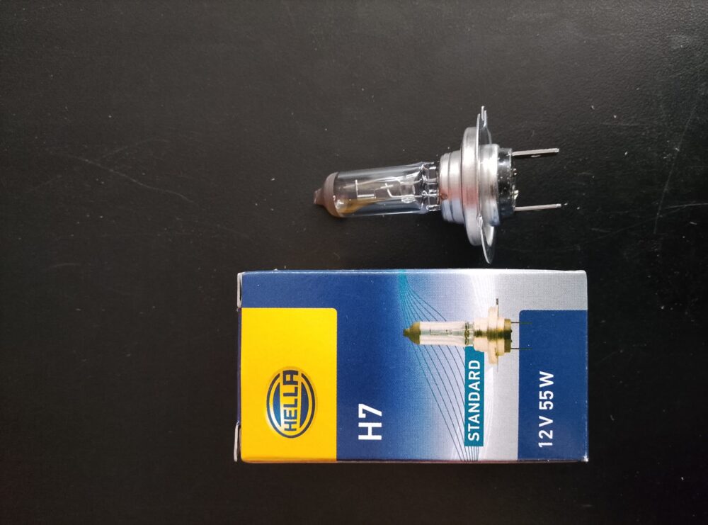 IMG_20260603_154031 Hella standard automotive headlight bulb (Bulb Type. H7) Part No. 8GH 178 555-011)