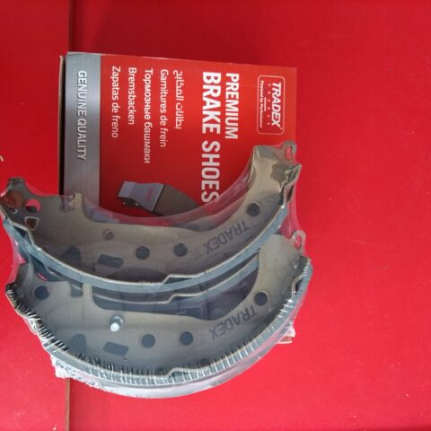 Tradex France Premium Rear Brake Shoe Set (Part No. TBP1252)