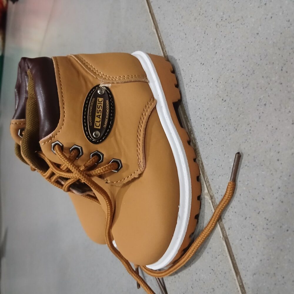 Shoe