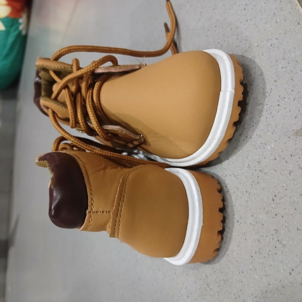 Shoe