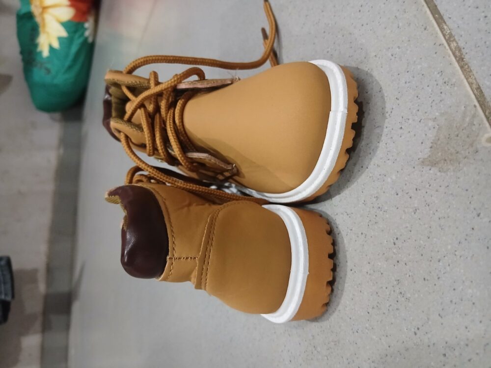 Shoe