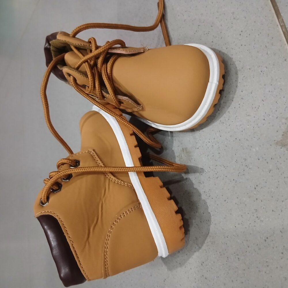 Shoe