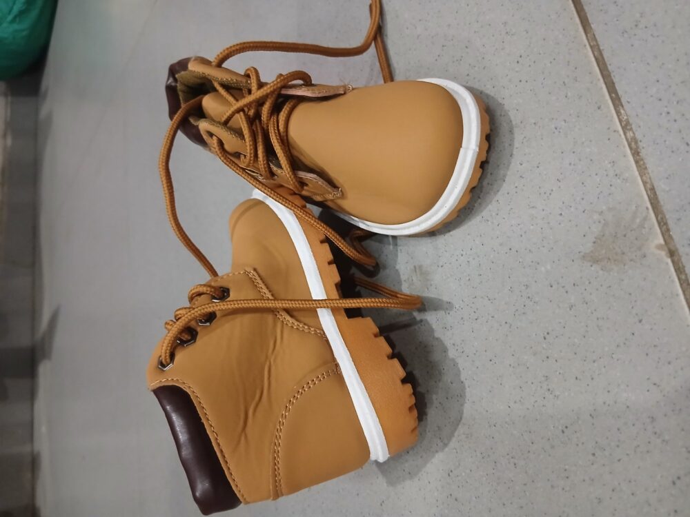 Shoe