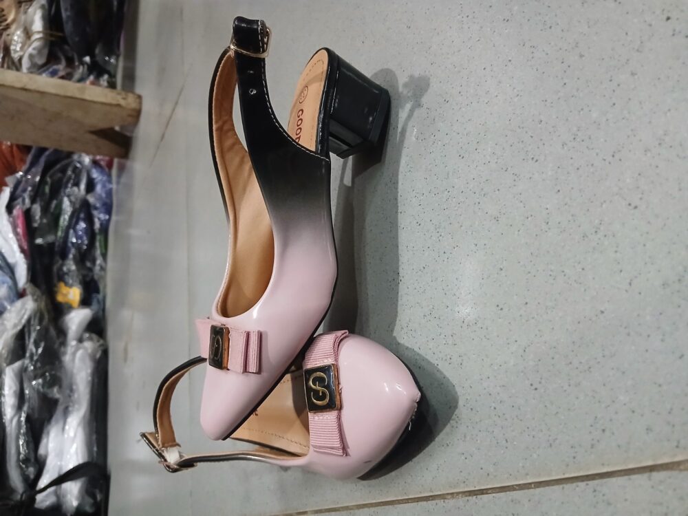Shoe