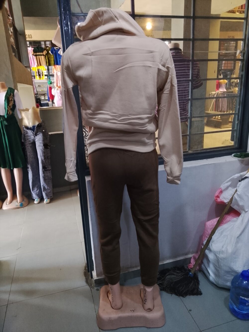 gallery-20260616100214652 tracksuits