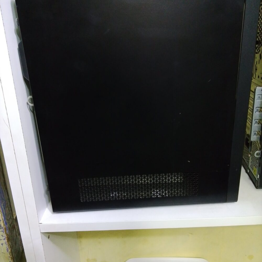 Computer box