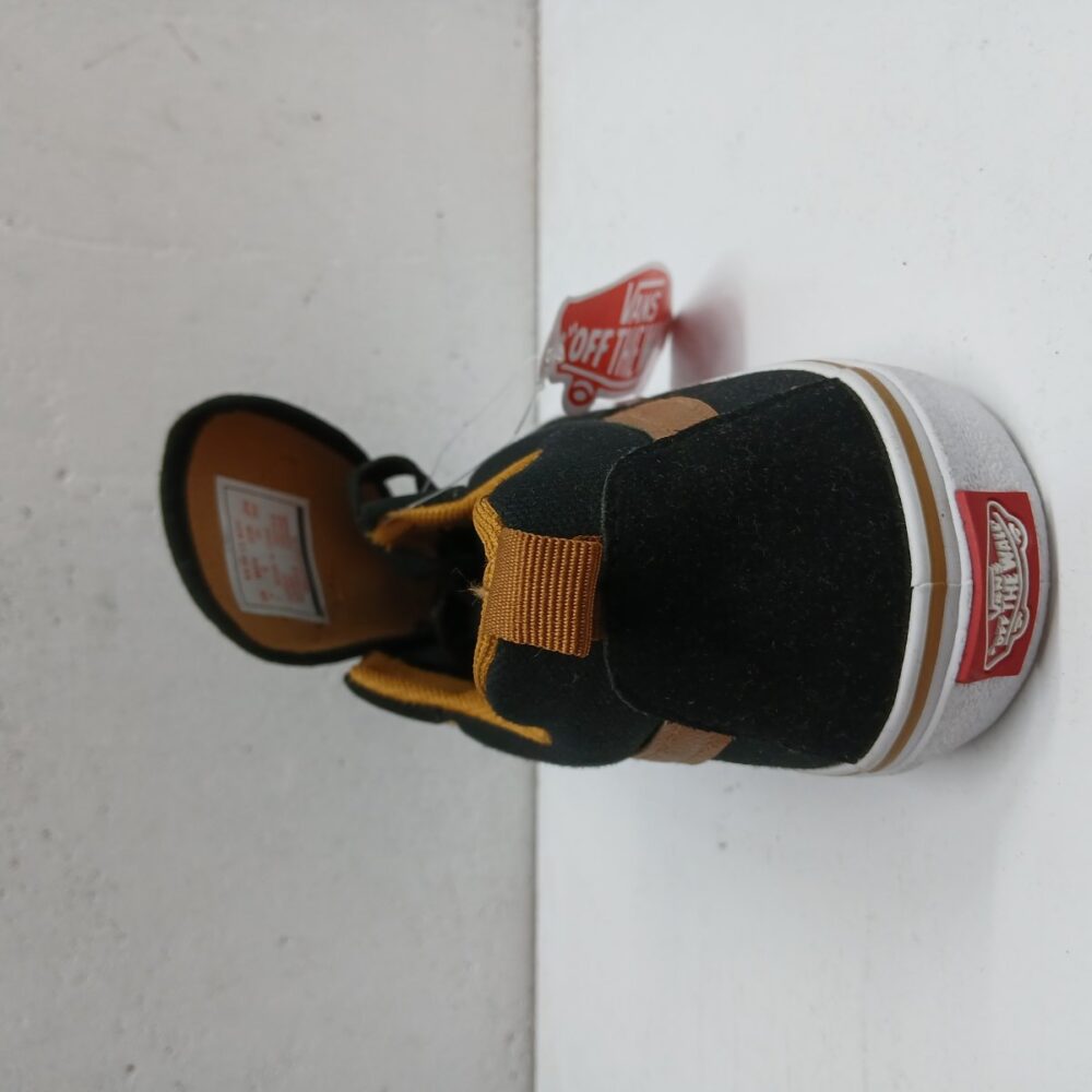 gallery-20260624114954170 Vans off the wall
