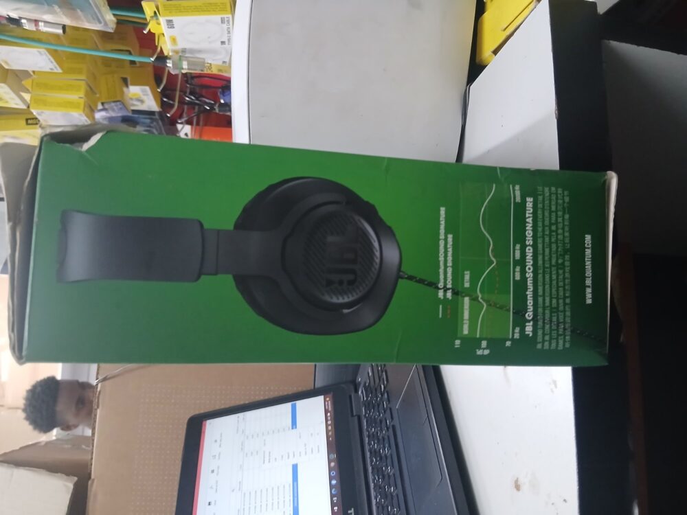 Head phones