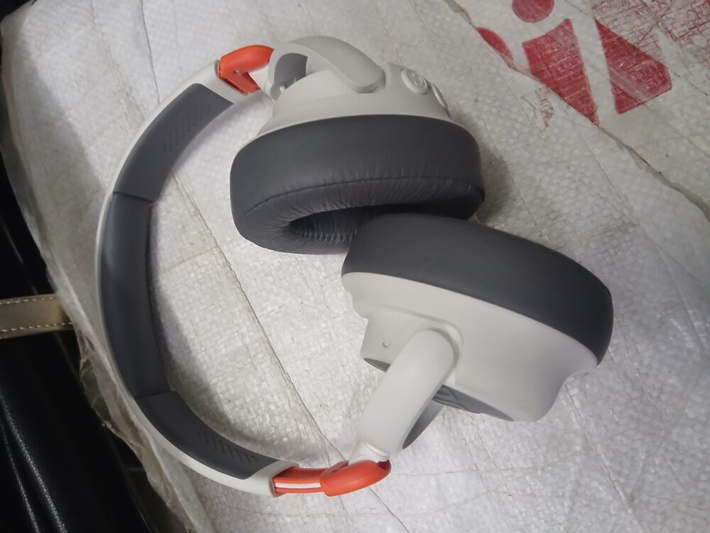 gallery-20260626151628636 Headphones
