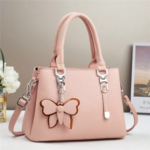 CHAIN-STRAP HAND BAG