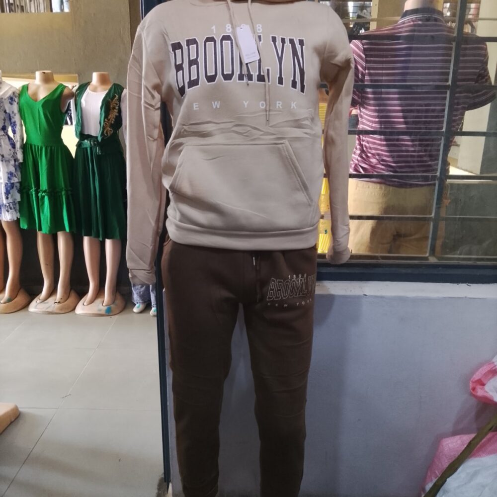 main tracksuits