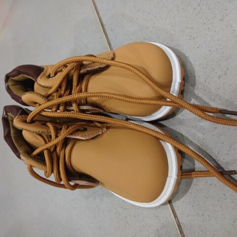 Shoe