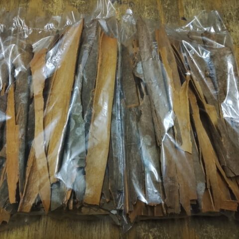 main cinnamon sticks