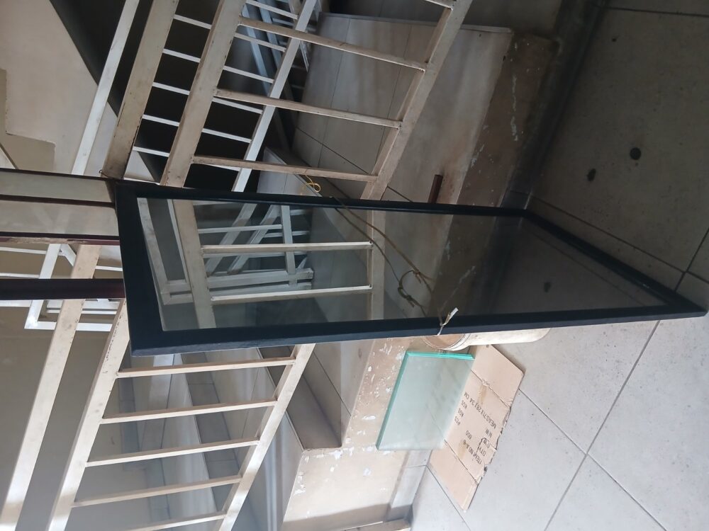 main glass mirror