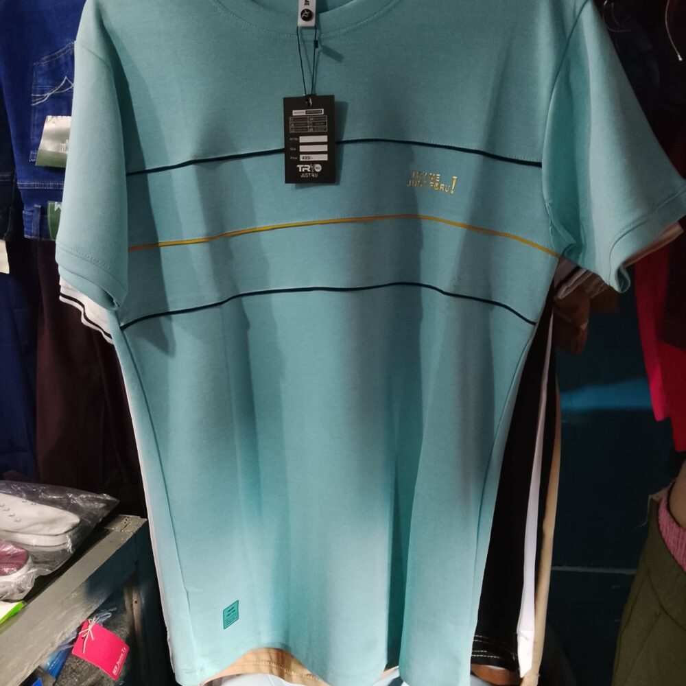 main T-shirt