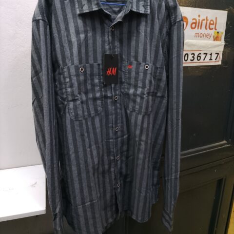 main H & M Shirt