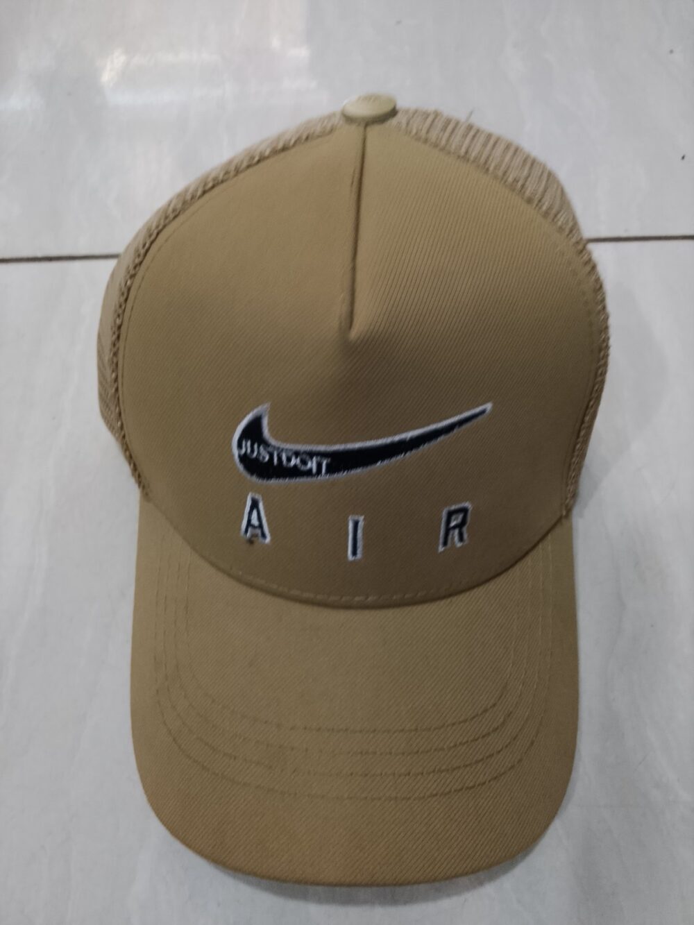 Caps