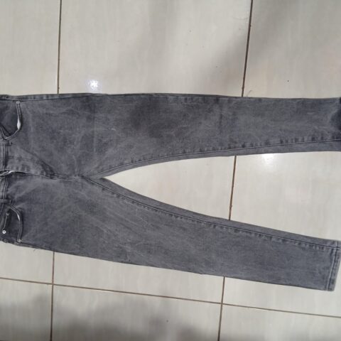 main Lvoes Vgoue Jeans