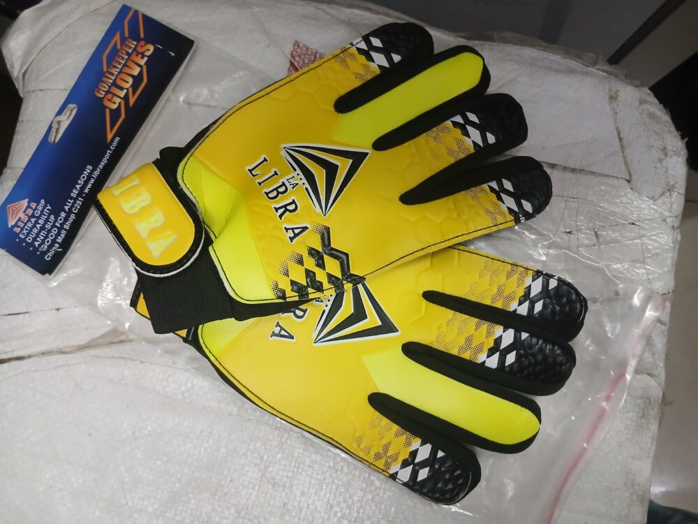 main Gloves