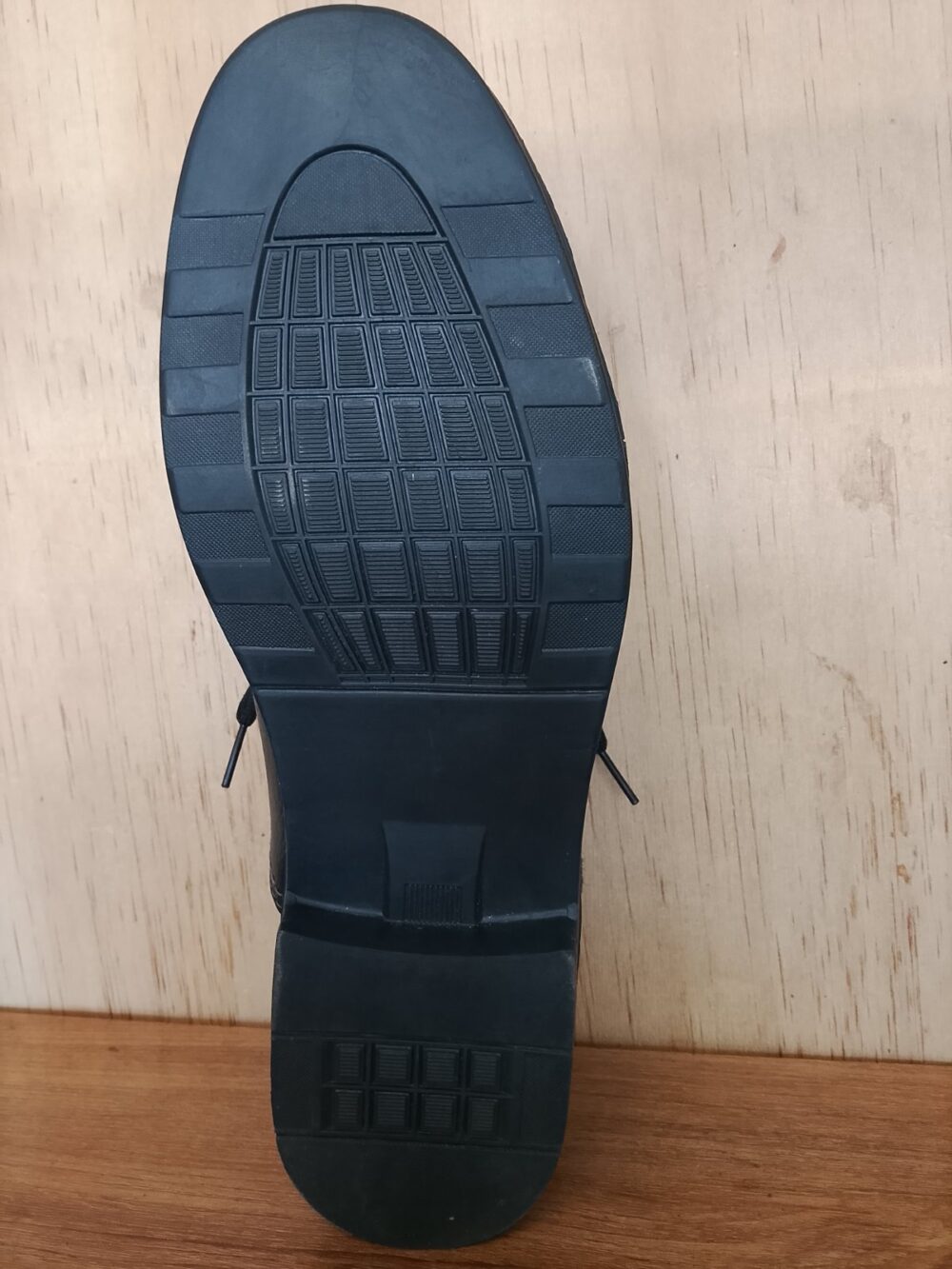 Shoe