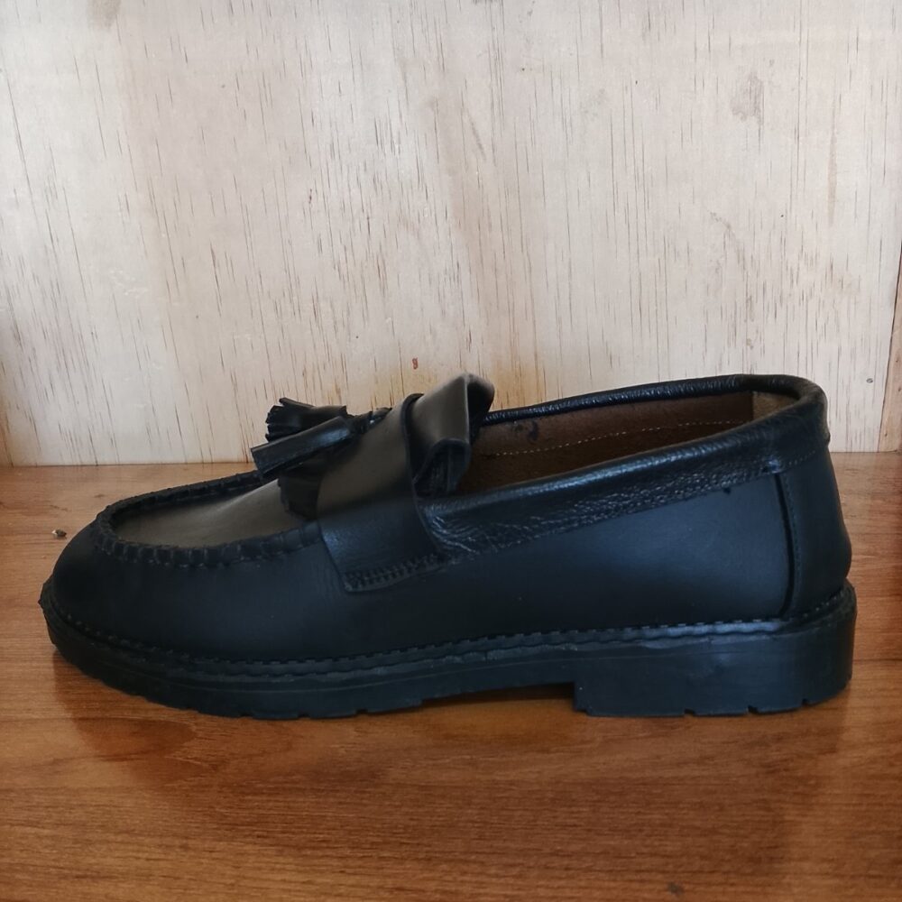 Shoe
