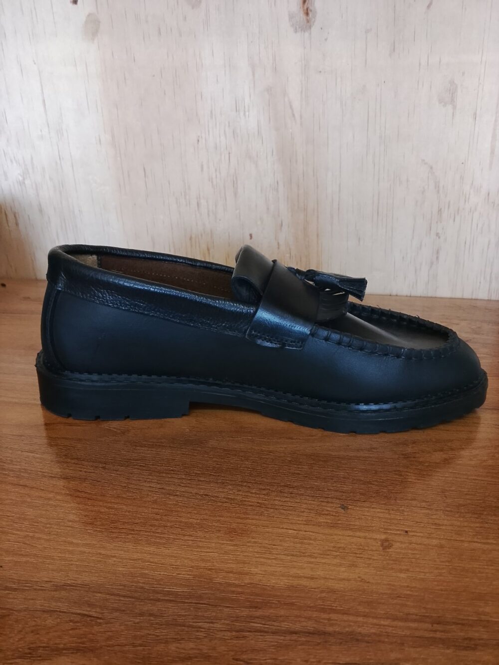 Shoe