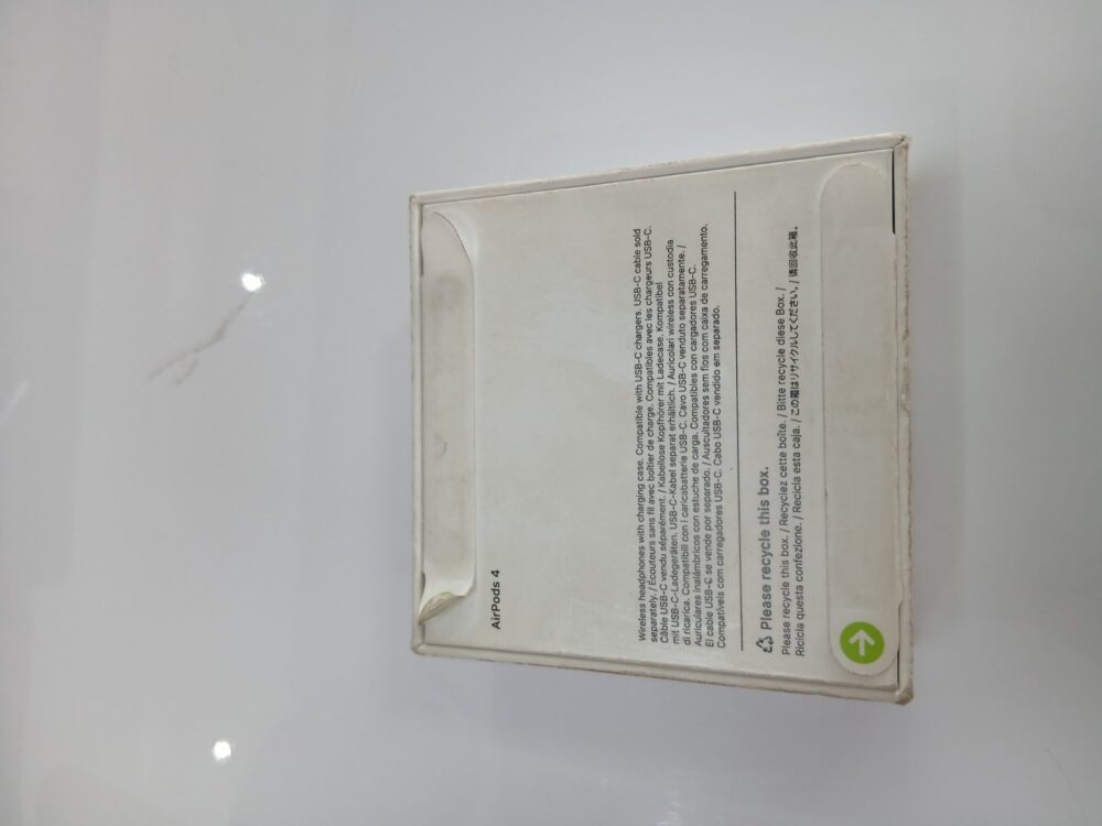 gallery-20260703115718073 Airpods