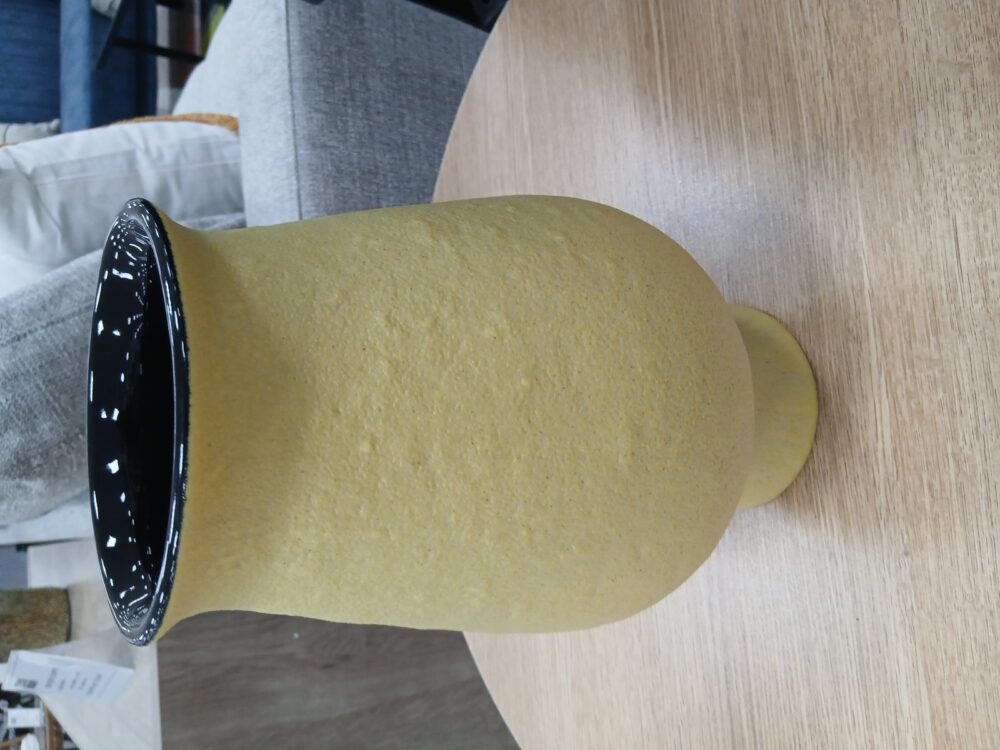 Ceramic vase