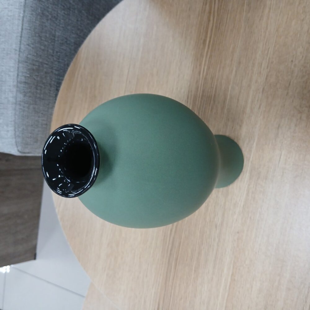 Ceramic vase
