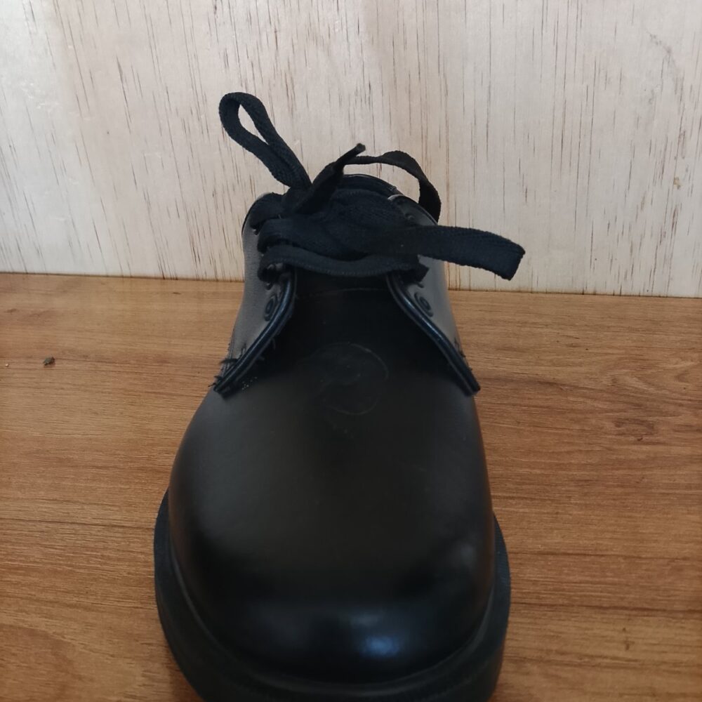main School shoe