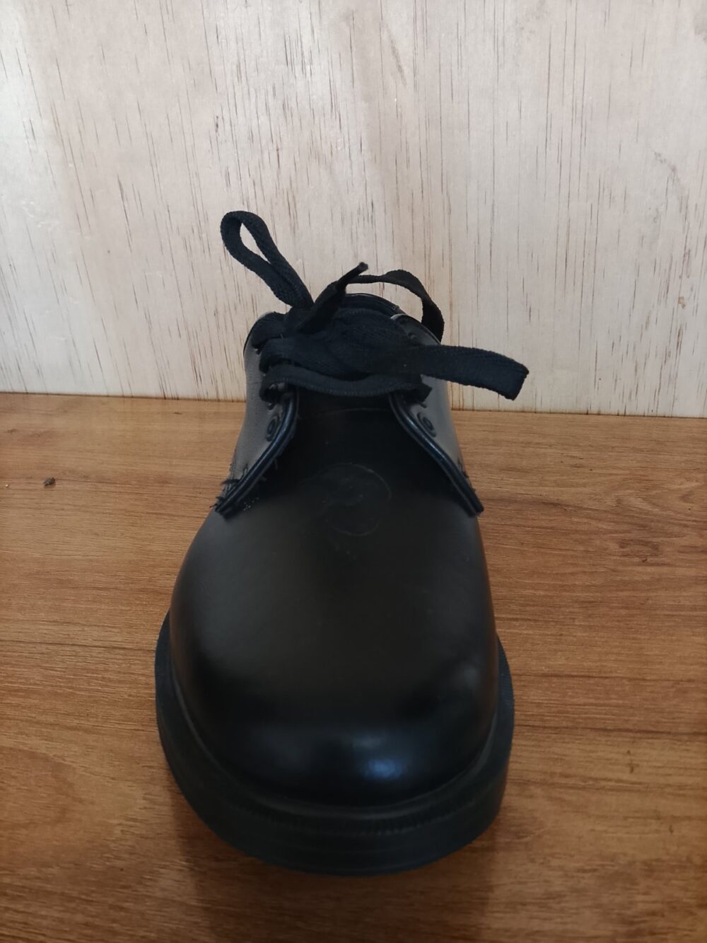 main School shoe