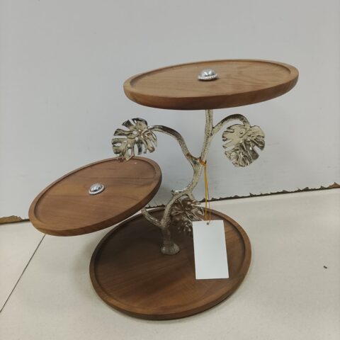 Cake stands