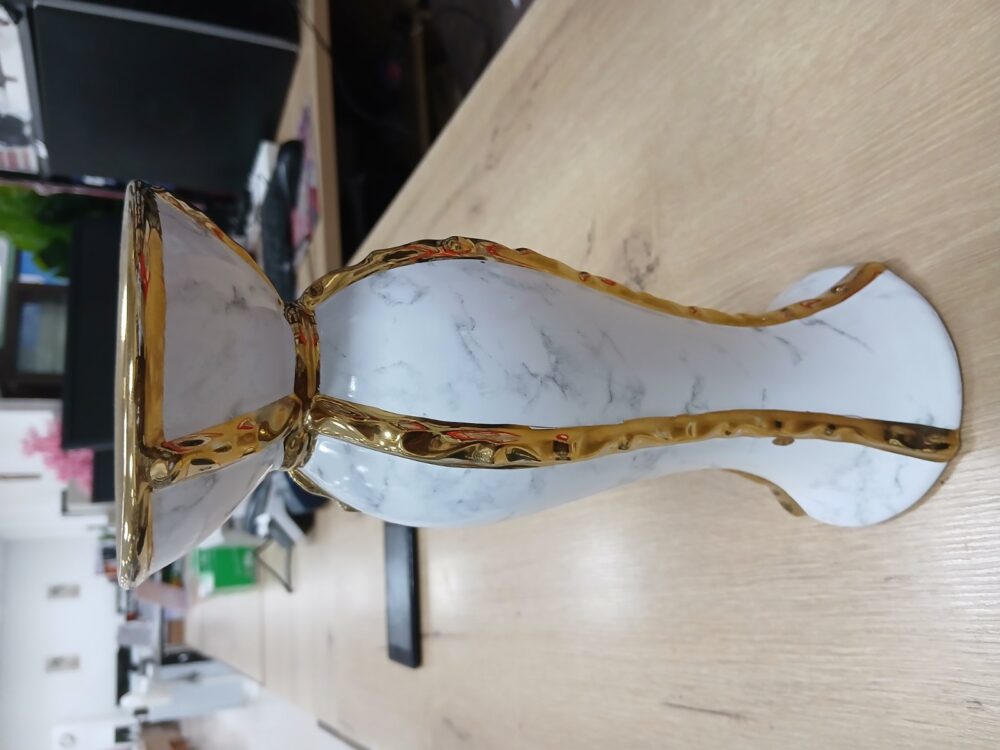 main Candle Holder
