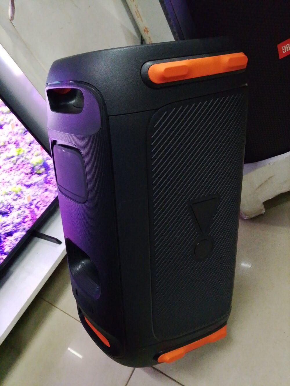 main JBL Speaker