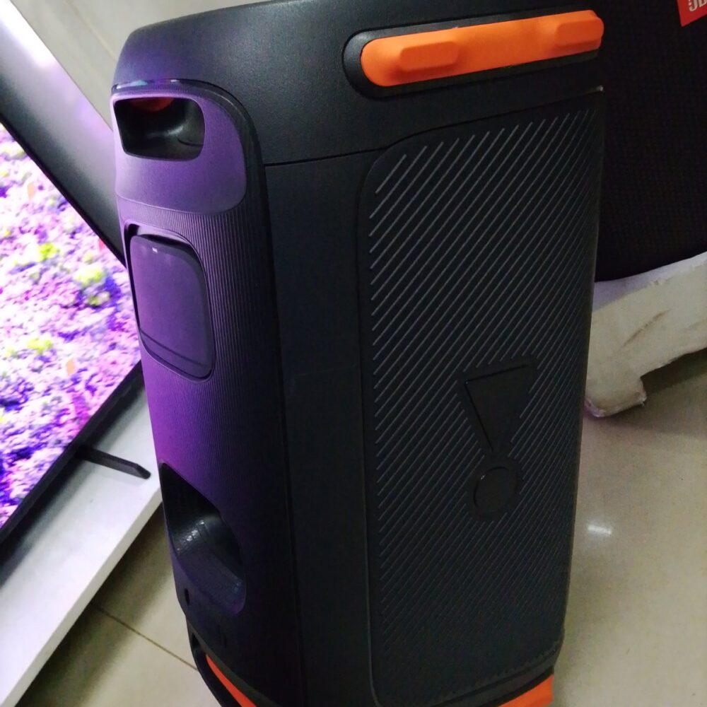 main JBL Speaker