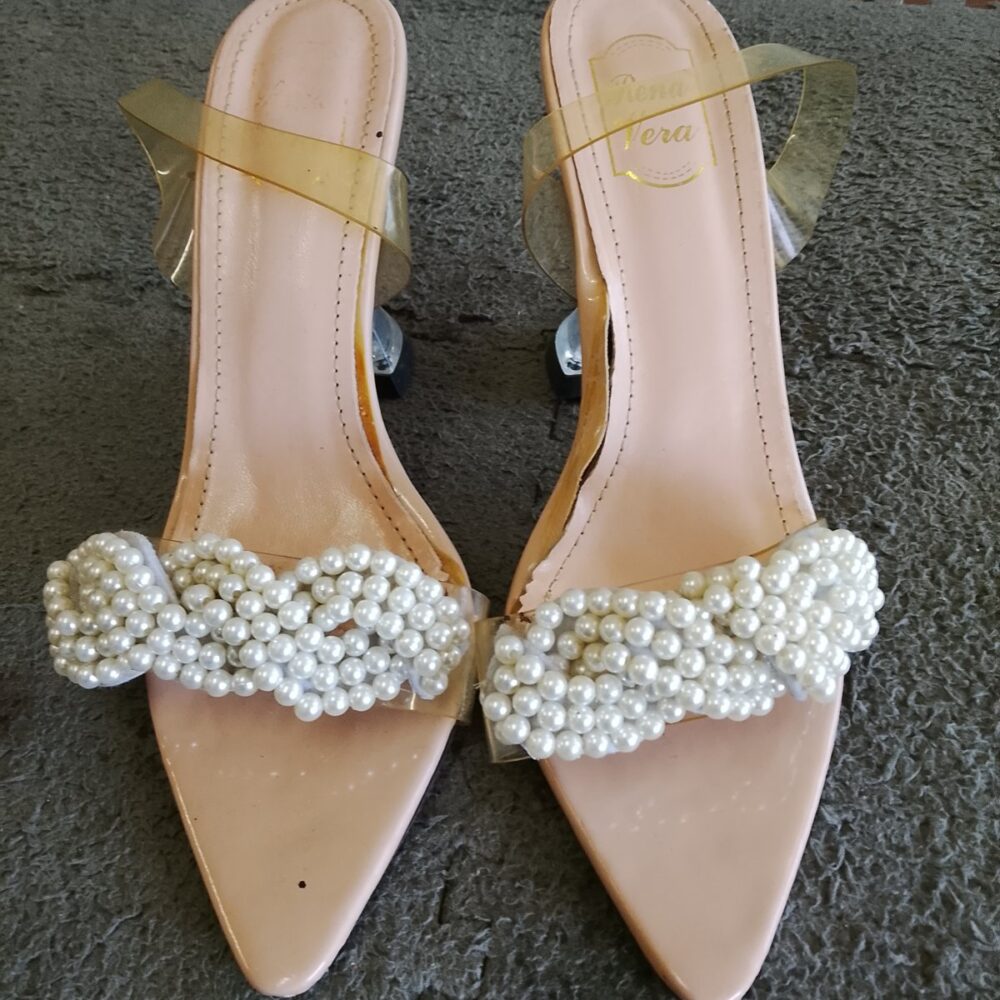 Shoe