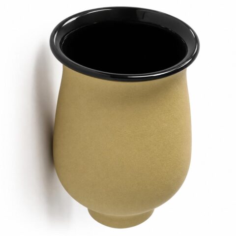 Ceramic vase